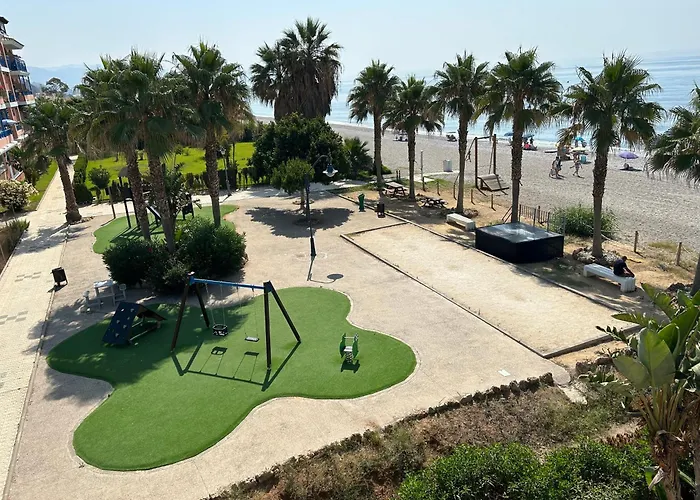 En Primera Linea De Playa